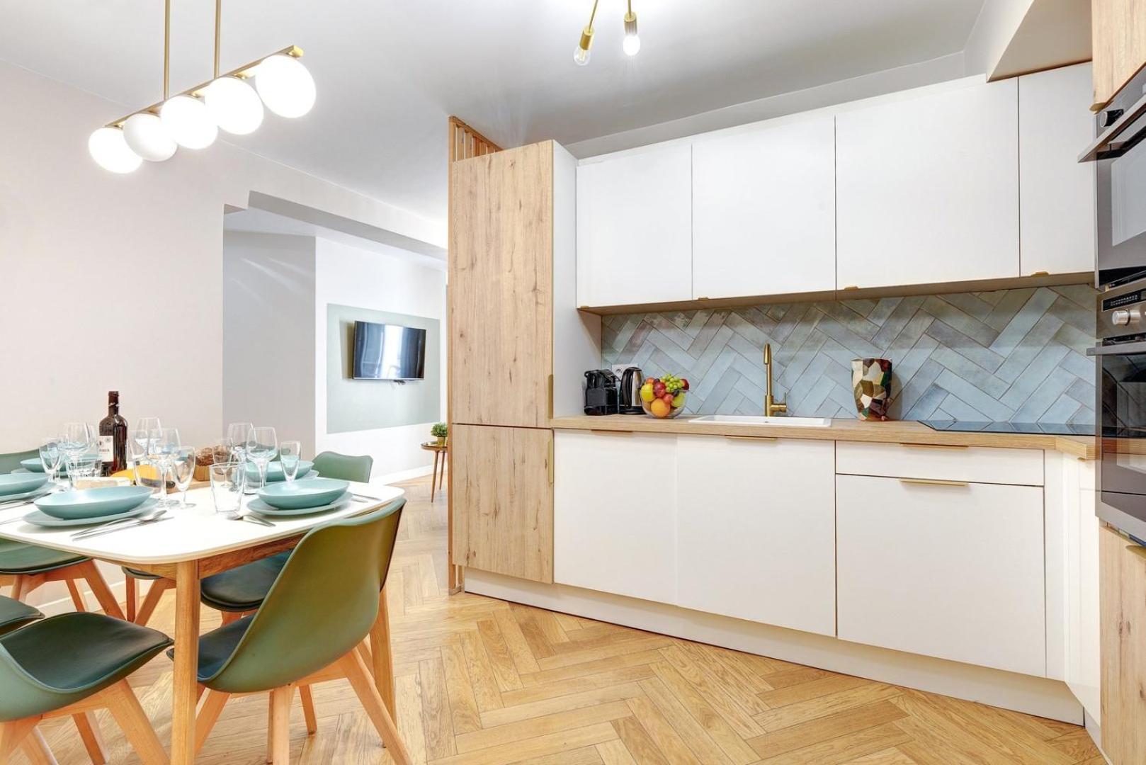 223 Rothschild - Superb In Appartamento